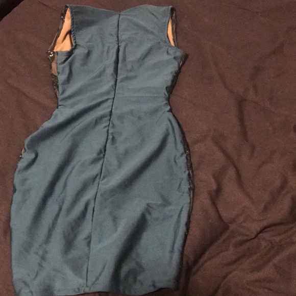 Dress - Picture 3 of 3